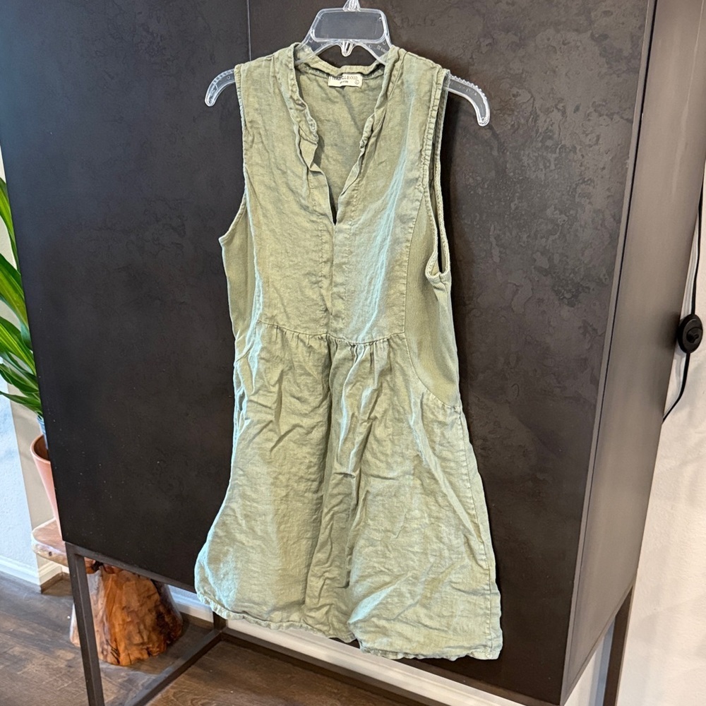 Sleeveless Green Mini Dress